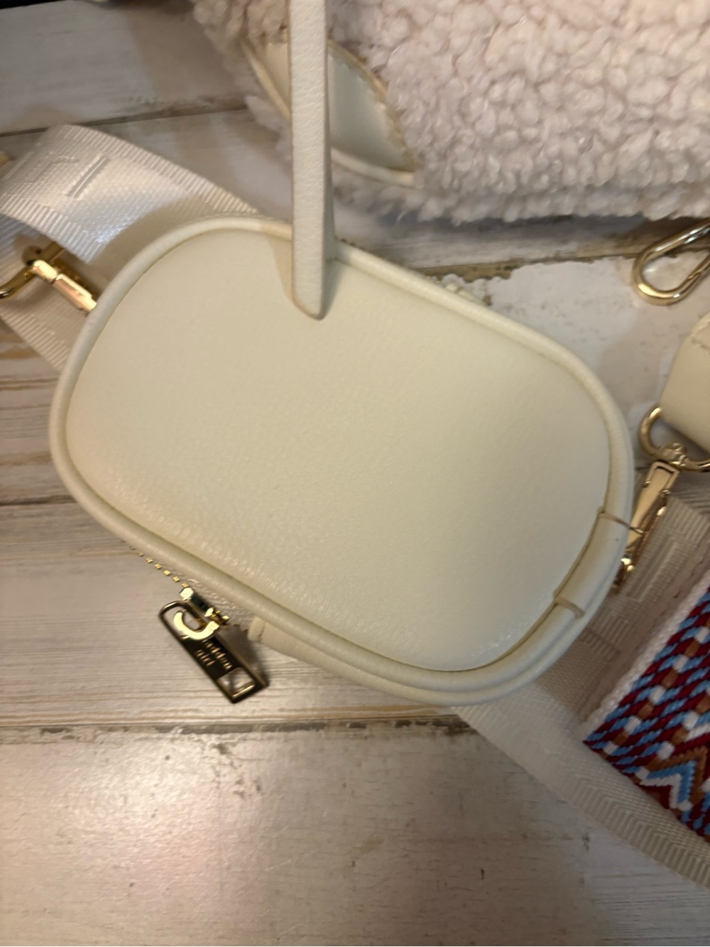 Madden Girl Cream Sherpa Crossbody with Detachable Patterned and Solid Straps - Picture 6 of 6